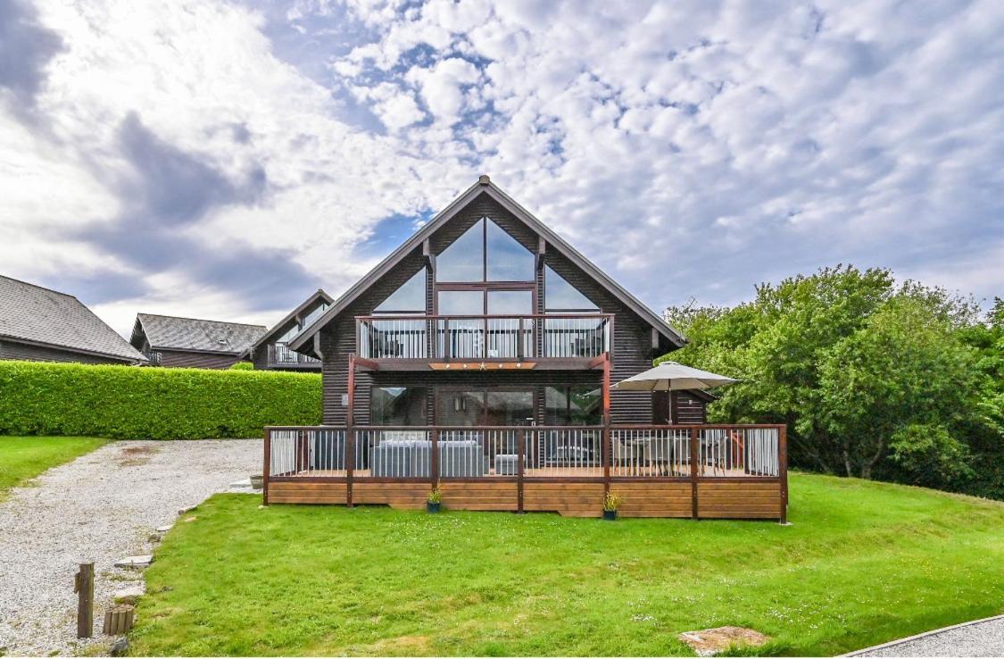3 Bed Lodge With Ev Point Truro Extérieur photo